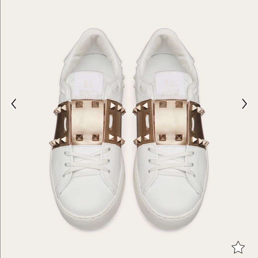 Rose gold Valentino rockstud sneakers